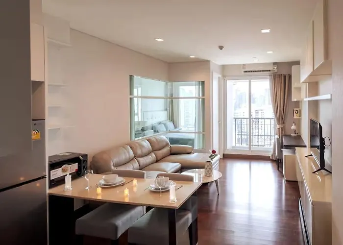 Ivy Thonglor Luxury With Swimming Pool, Fast Wifi Apartment *
